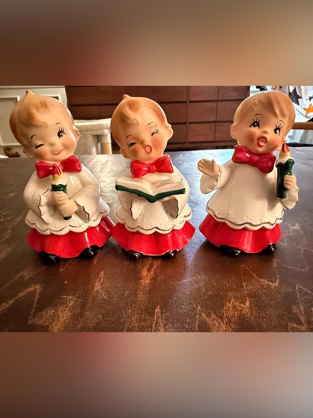 Josef original vintage Christmas Carolers figurines Red & White full set 3